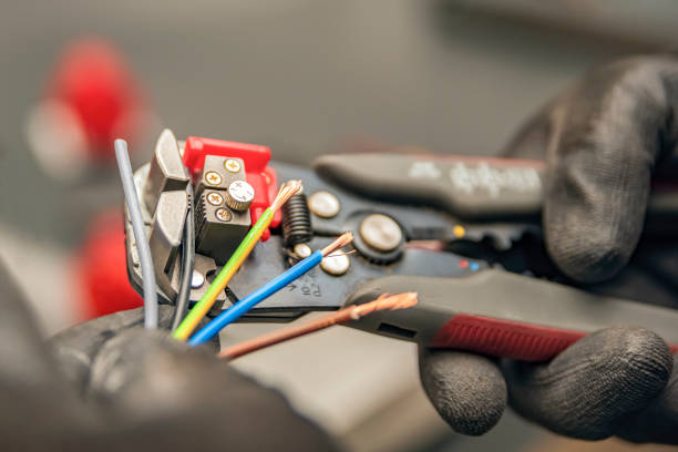 Best Licensed Electrician  in Warrenton, OR